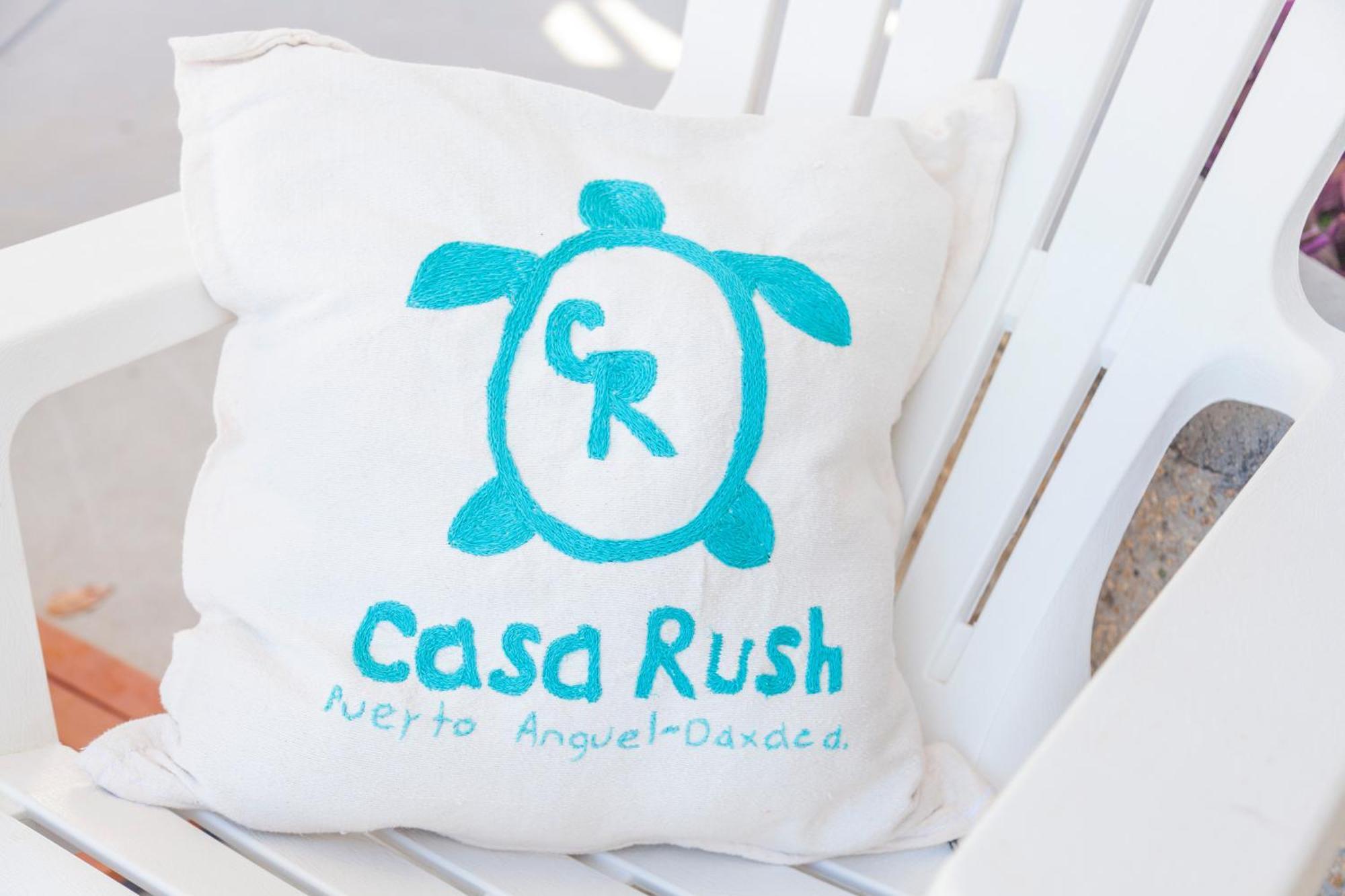 Hotel Casa Rush Puerto Angel Exterior photo